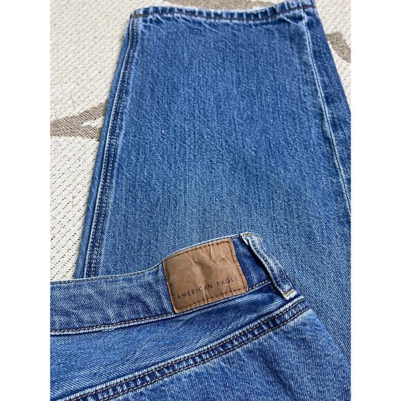 American Eagle Outfitters High Rise Mom Straight Blue Jeans, size 12 short - Picture 11 of 15